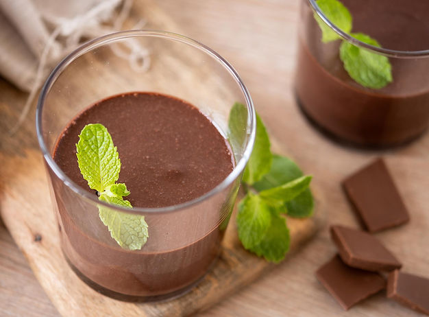 Aproveite o gostinho da Páscoa! Que tal Creme de Chocolate como sobremesa? Sirva bem gelado