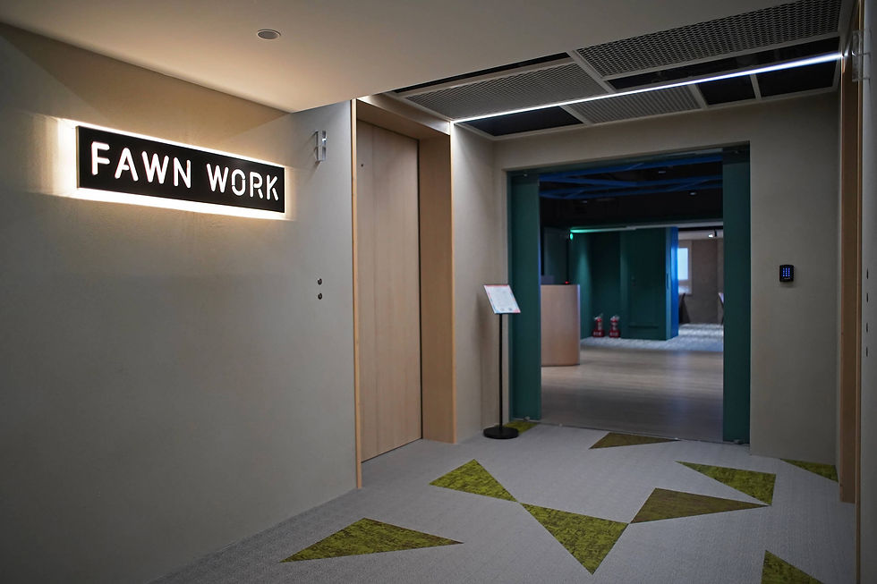 台北最新共享辦公室、商務社交空間推薦！「台北車站」旁高樓層享受舒適休息區，還提供臺虎精釀