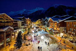Val d'Isere nocą