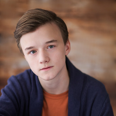 Elijah Fox Headshot.jpg