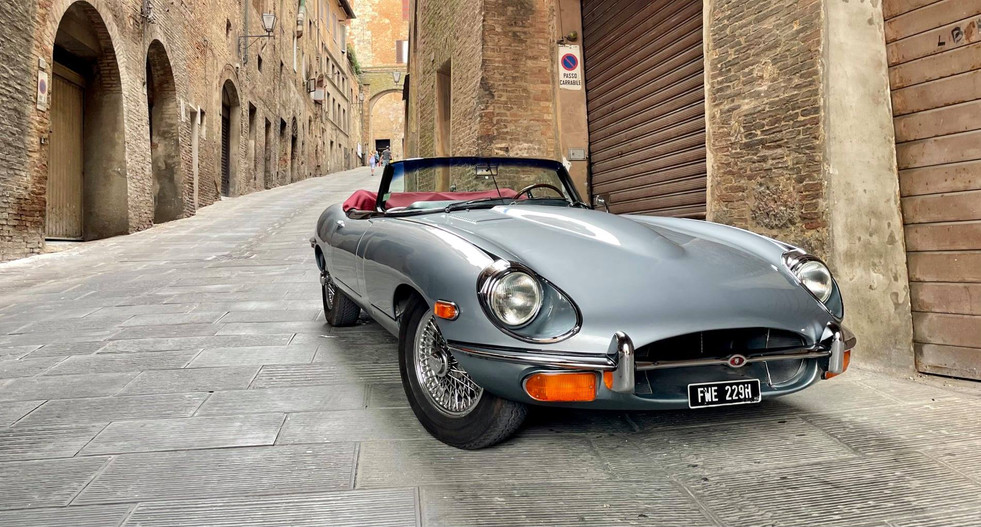 Jaguar Type-E.jpeg