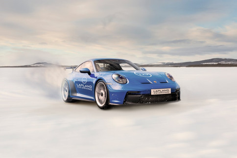 03-montage-Porsche-2023.jpeg