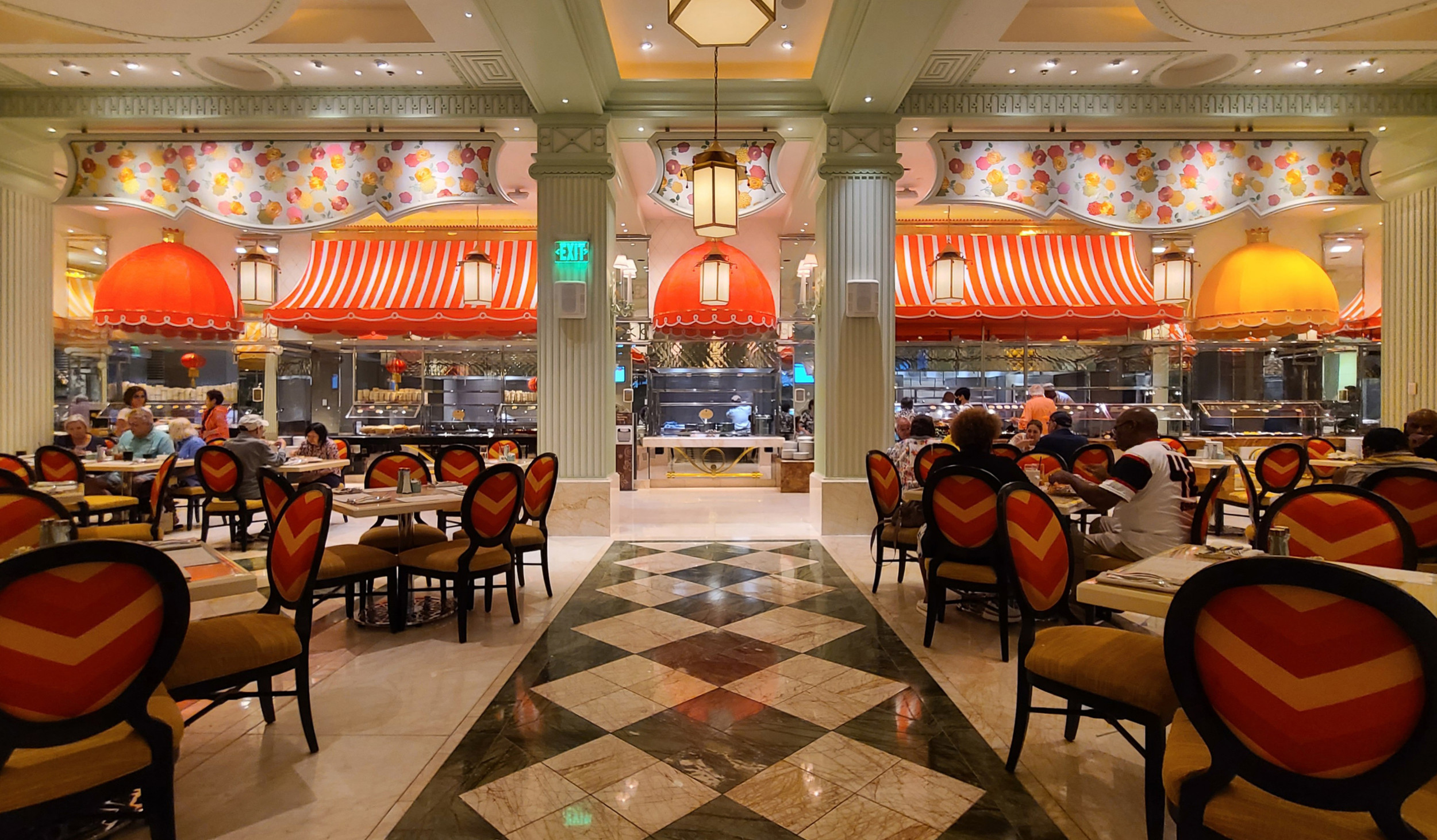 Best Vegas Buffets in 2026: Worth the Splurge (or Not)?