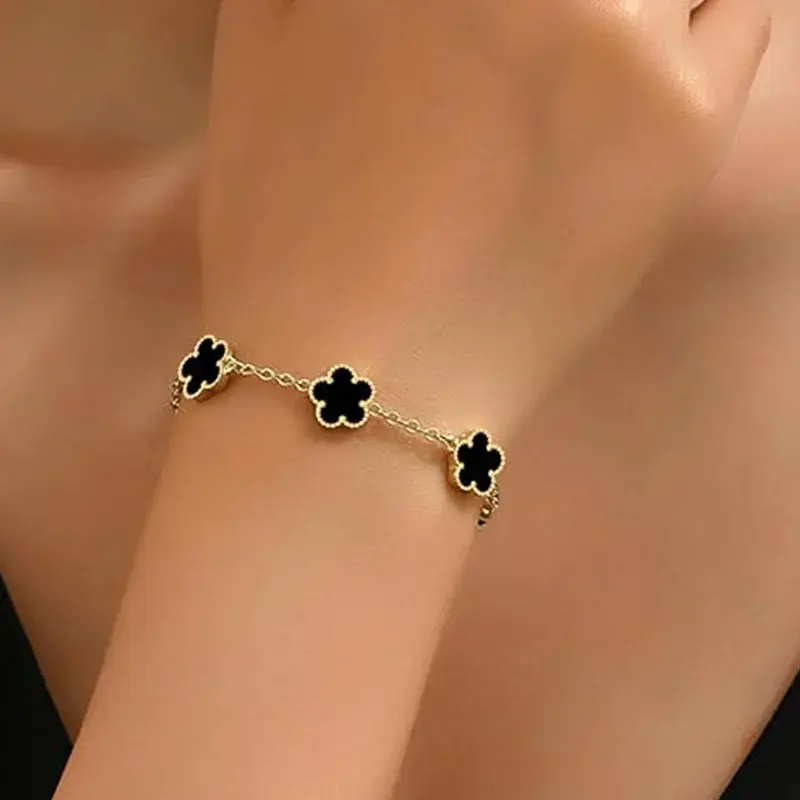 Thumbnail: Lucky Clover Bracelet - Stainless Steel/Gold Plated