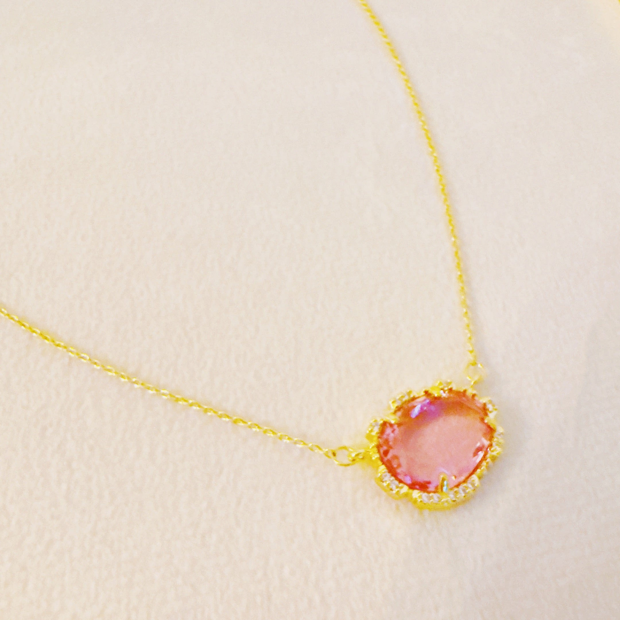 Clustered Glass Jewel Necklace – Dainty 18k Gold Plated Statement Jewellery