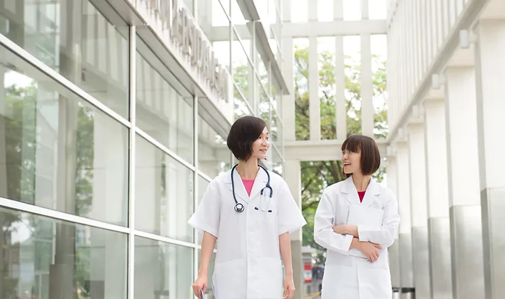 Hospitals_Doctor.webp