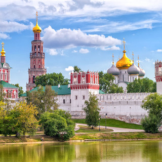Красивый_вид_на_Новодевичий_Монастырь,_М