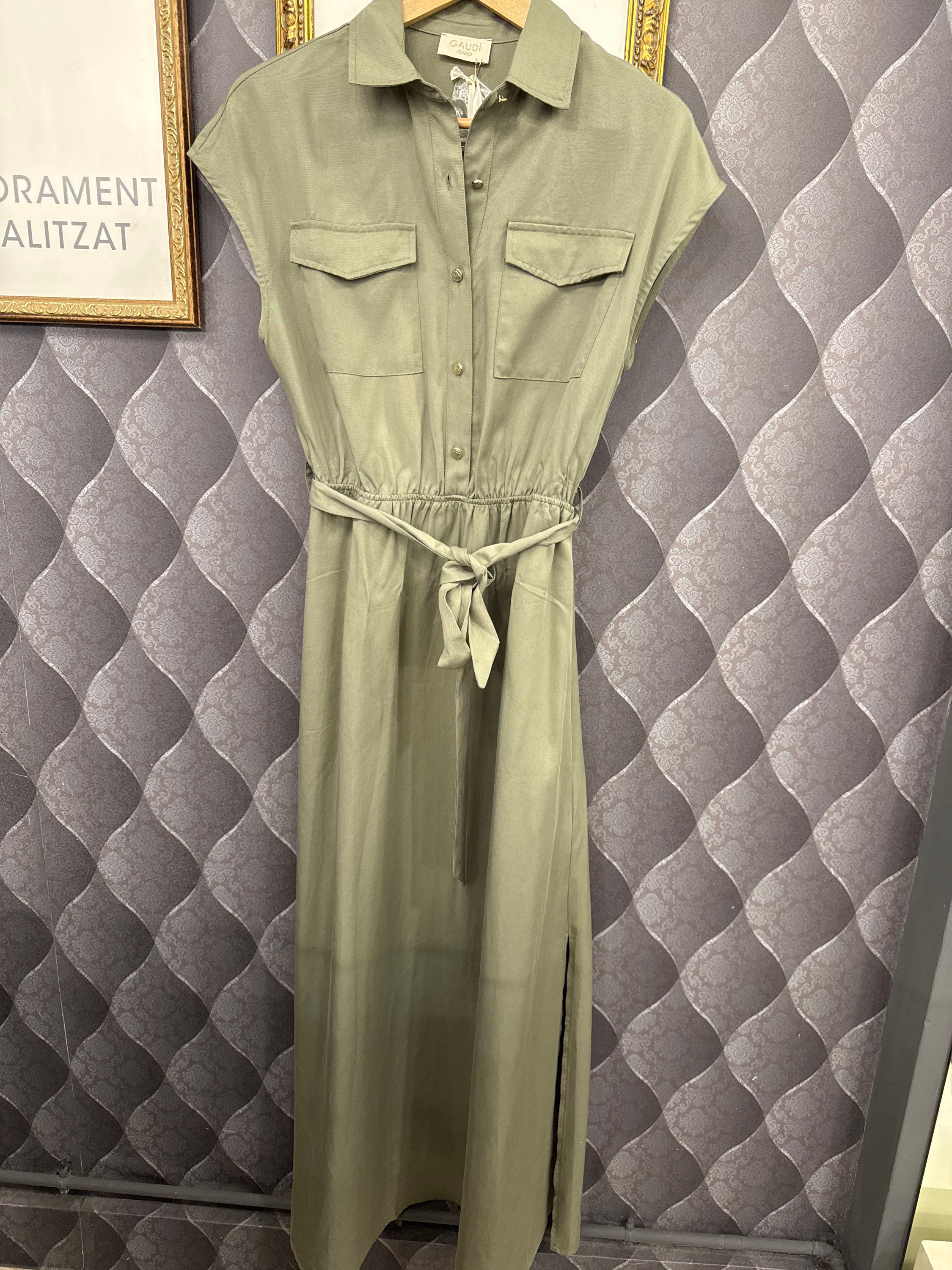 VESTIDO CAMISERO LARGO  VERDE SALVIA GAUDÌ 