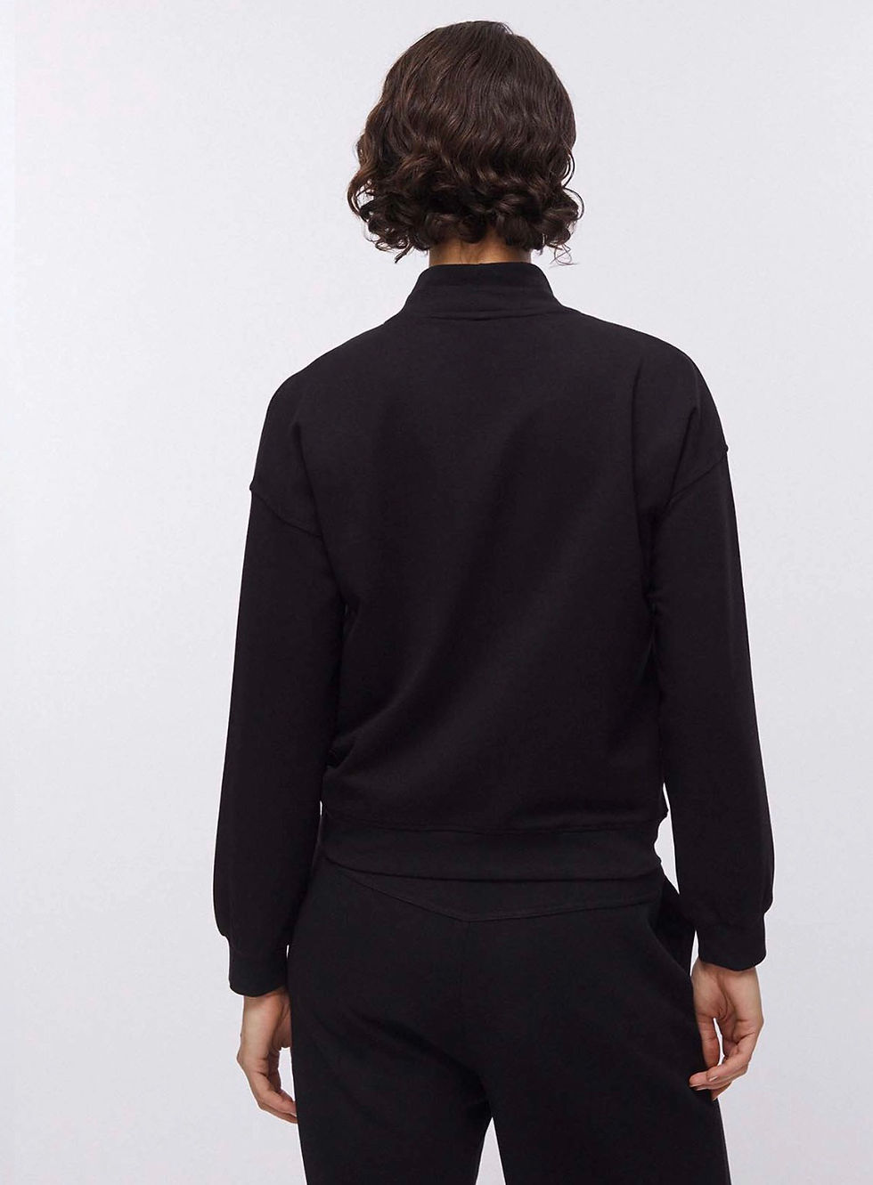 Miniature : SUDADERA CON CREMALLERA Y DETALLES DE CADENA LIU·JO TA6241JS182