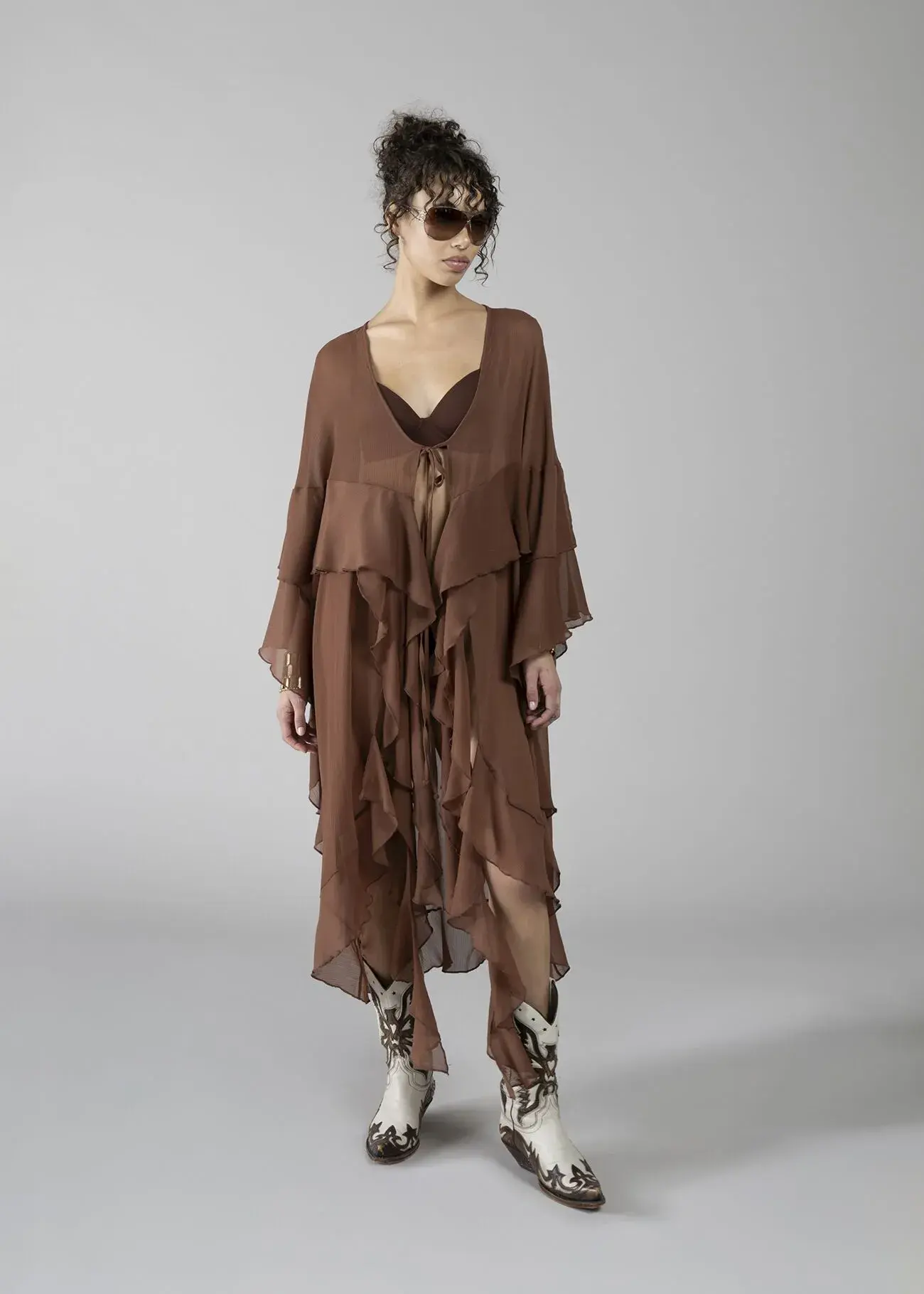 CAFTAN MARRÓN CON VOLANTES  DENNY ROSE 611DD45028
