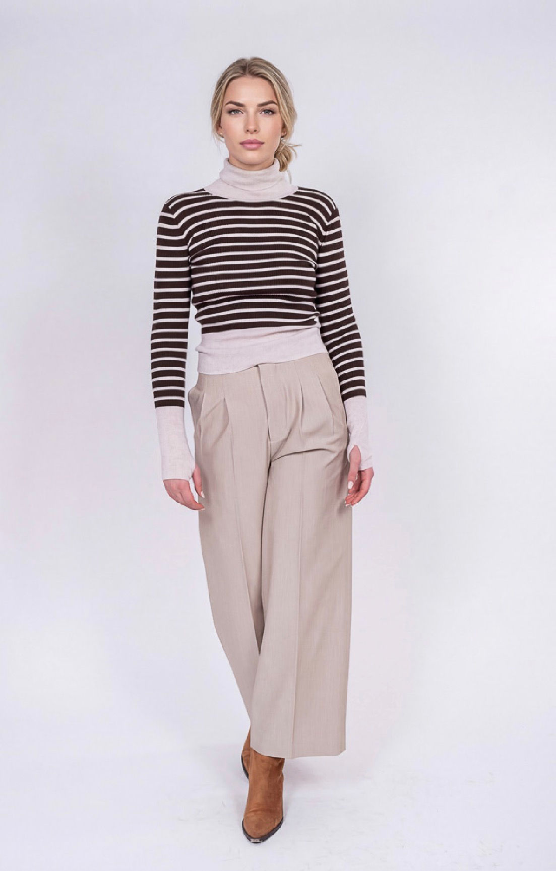 TOP EMILY GOA GOA
