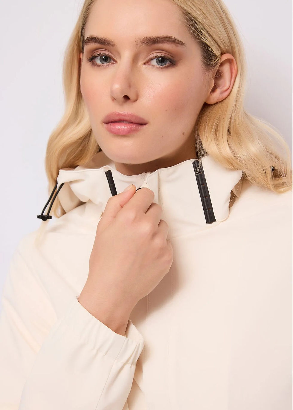 Miniature : PARKA BLANCA GAUDÌ 611BD35017