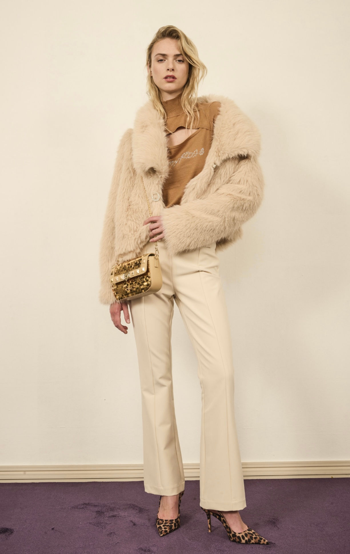 CHAQUETA DE PELO SINTÉTICO MARFIL DENNY ROSE