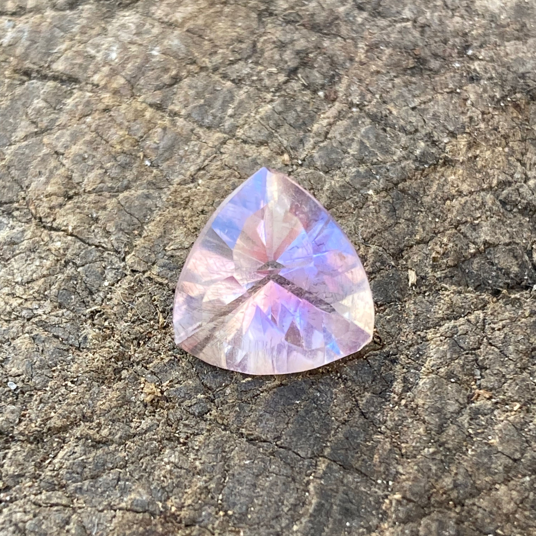 Améthyste bicolore 3.22 ct (Ref : AME0031)