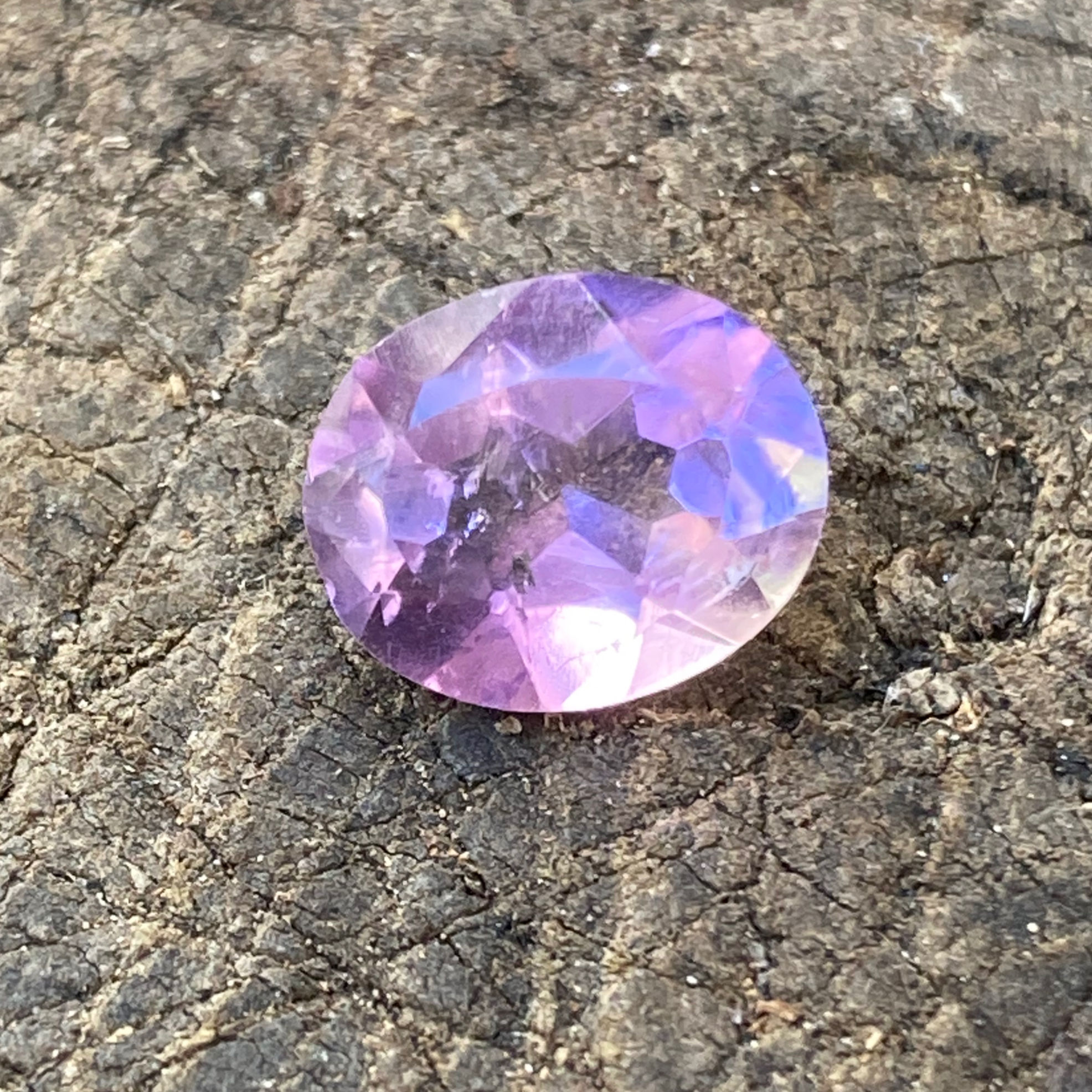 Bicolor amethyst 2.59 ct (Ref: AME0033)
