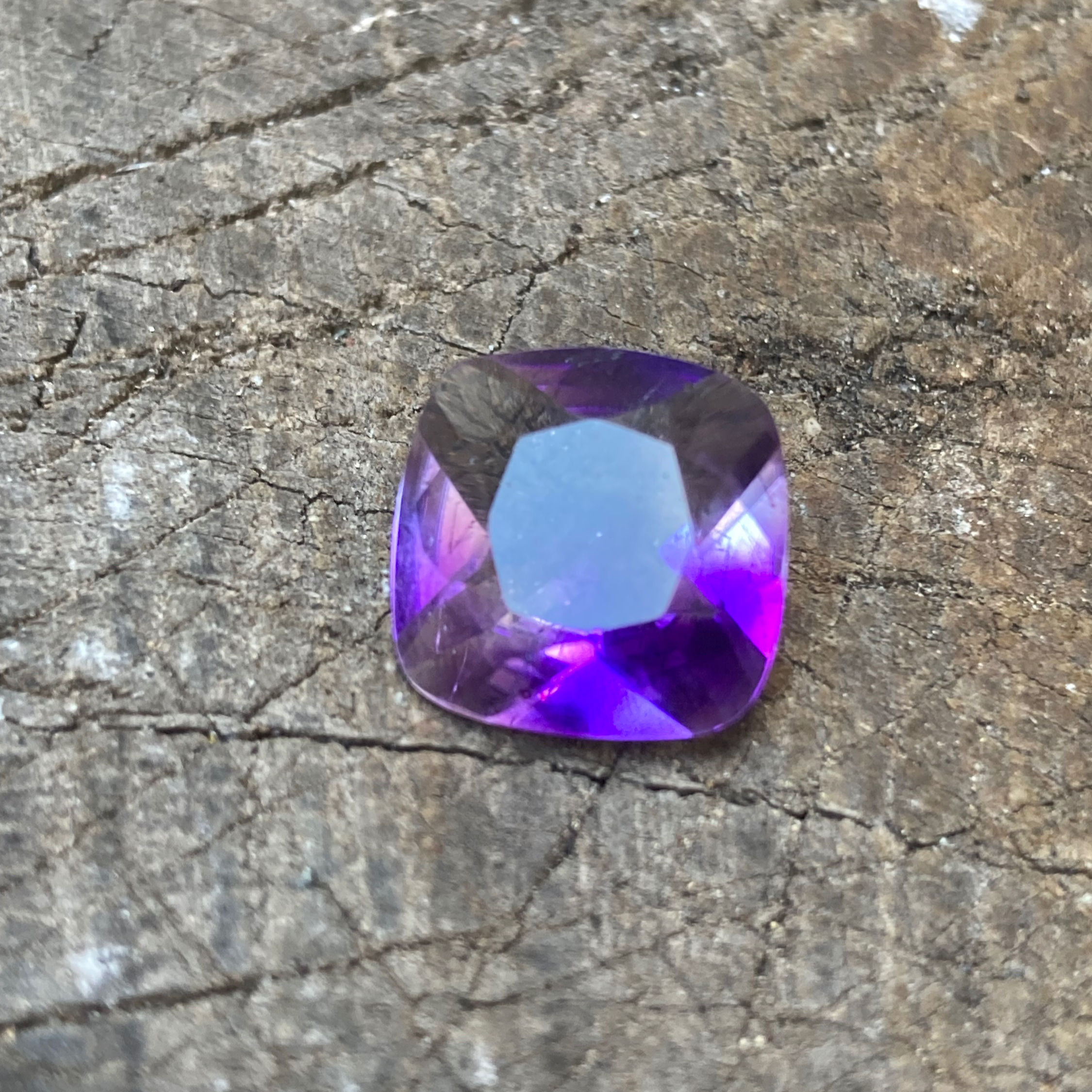 Améthyste bicolore rutile 6.34 ct (Ref : AME0015)