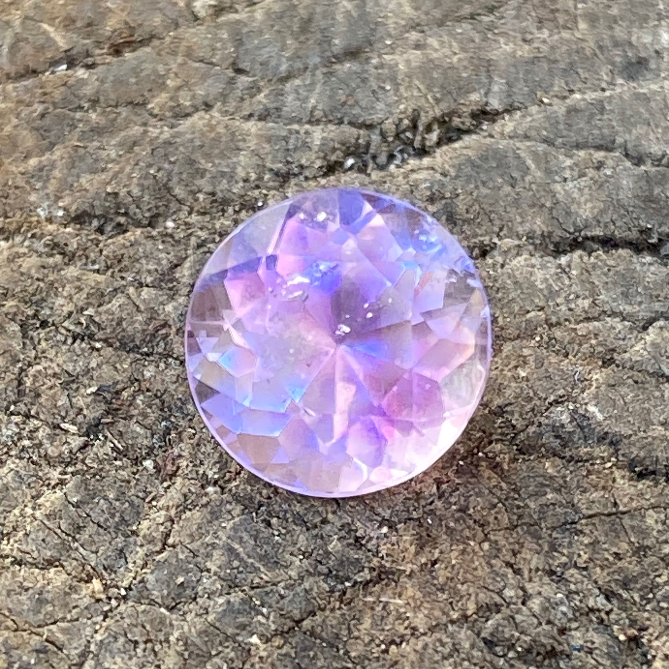 Améthyste bicolore 3.86 ct (Ref : AME0023)