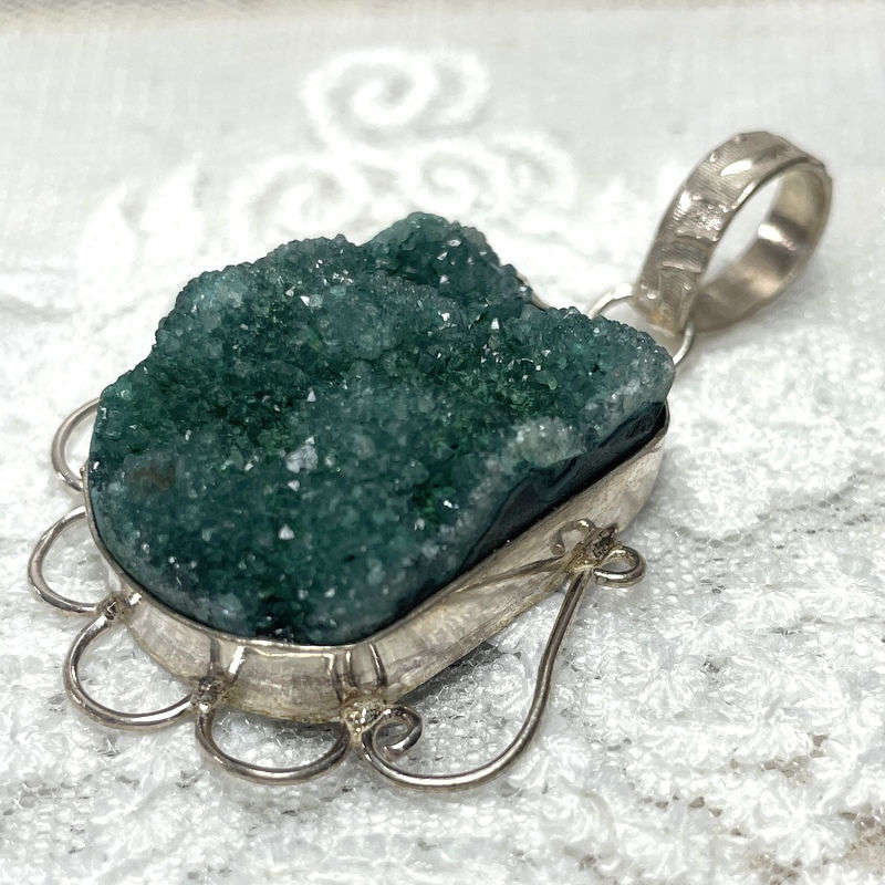 Thumbnail: Sparkling Green Drusy Quartz Pendant Vintage Jewelry Sterling Silver