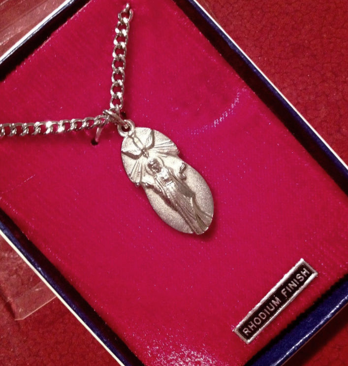 Vintage Sacred Heart of Jesus Necklace, Holy Spirit Communion Pendant Medal