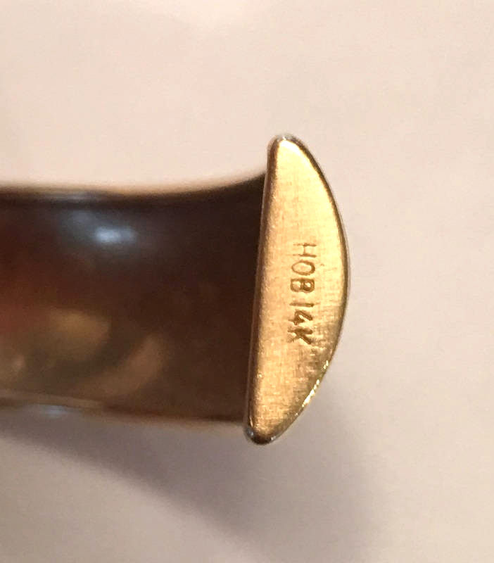 Thumbnail: Vintage 14k Gold Flexible Cuff Bracelet - Diamond Cut Chevron Design