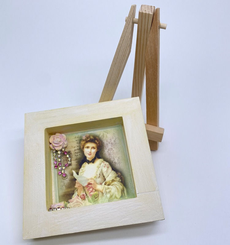 Thumbnail: Shabby Victorian Woman Mini Tabletop accent décor, Rhinestones, Clay flowers