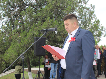 Коллектив Примарии города поздравляет примара Посмак Н.Г. с днем рождения