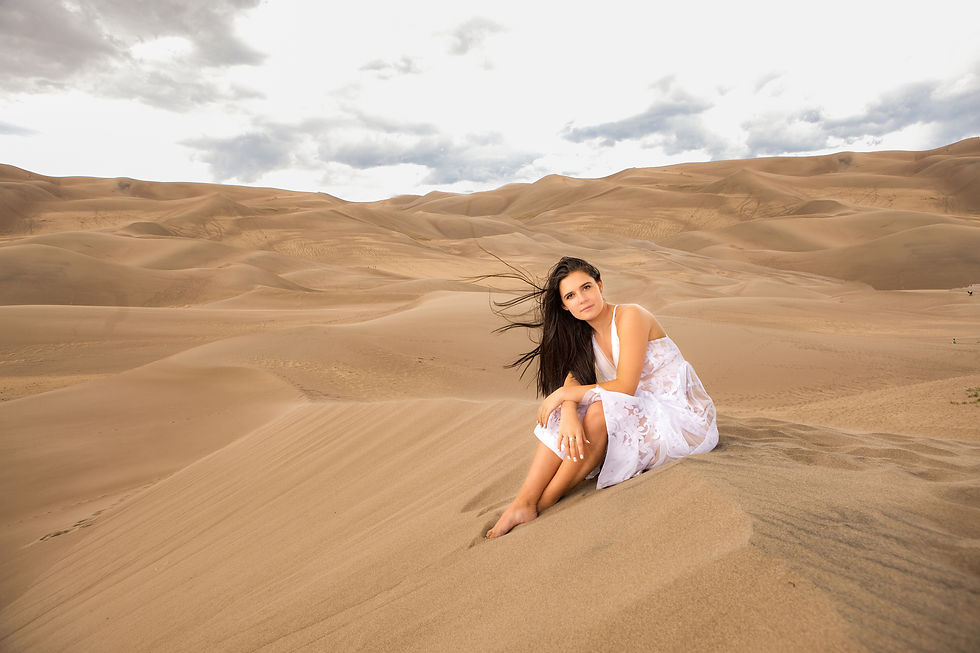 Outdoor photography for high school senior portrait for Arapahoe, Boulder, Castle View, Ch