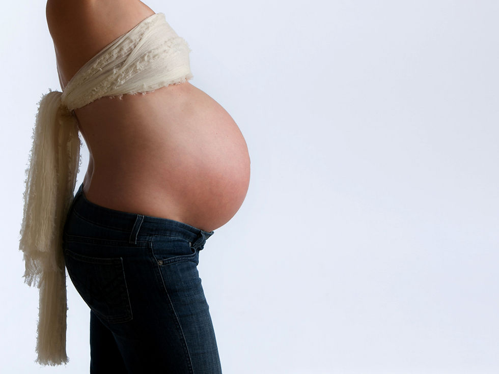 Outdoor maternity portrait in the Denver, Boulder, Parker area..