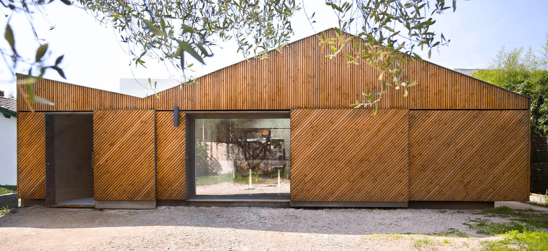 Rénovation - extension d'une villa des années 50 et création d'un garage à Castelnau-Le-Lez (34)