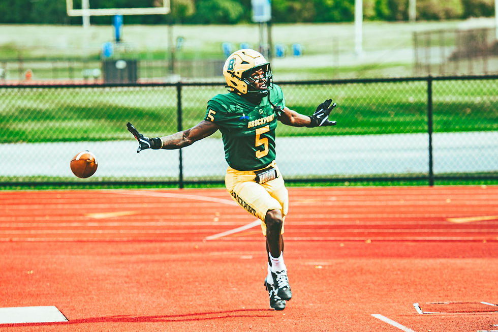 Daniel Manneh (#5) finished with 193 all-purpose yards and three touchdowns in Brockport's 56-0 victory over Hartwick on Sept. 27, 2025. (Photo/whostezak).