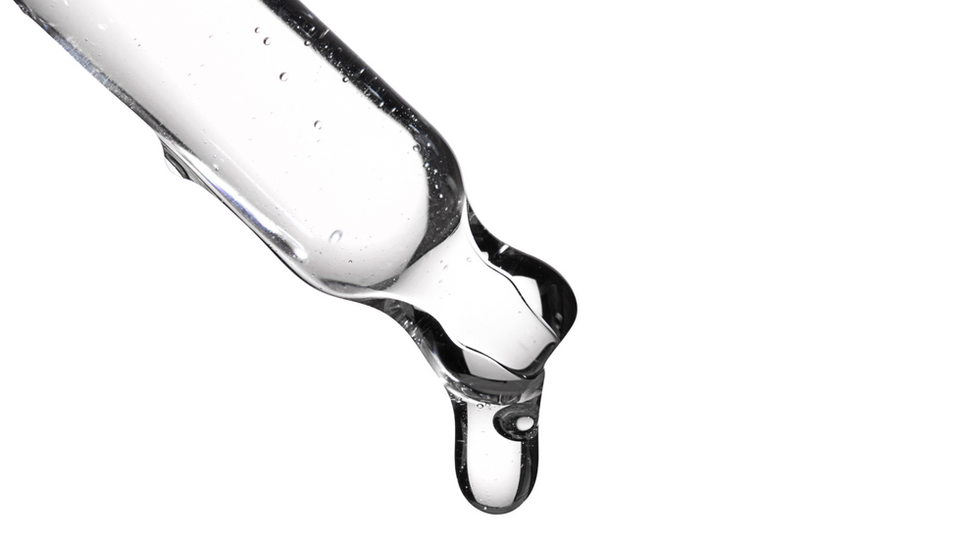 Peptides in liquid form for serum
