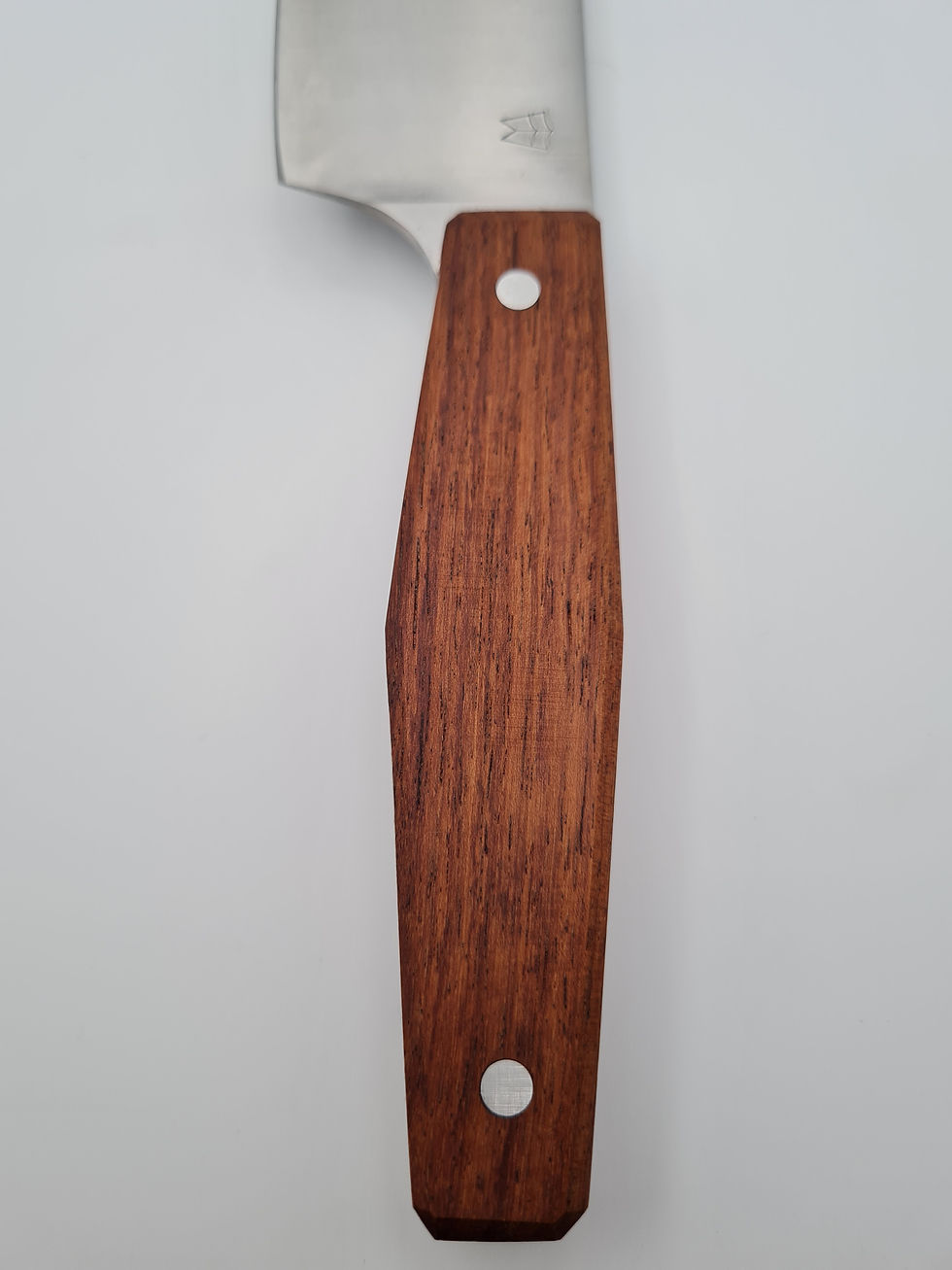 Memento Mori Cucina – handgefertigtes Allzweckmesser mit Bubinga-Griff (Ansicht 2)