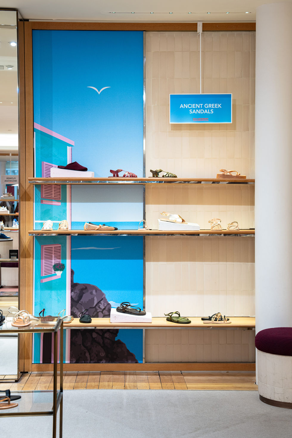 [Espace sneakers femme, Le Bon Marché Rive Gauche]