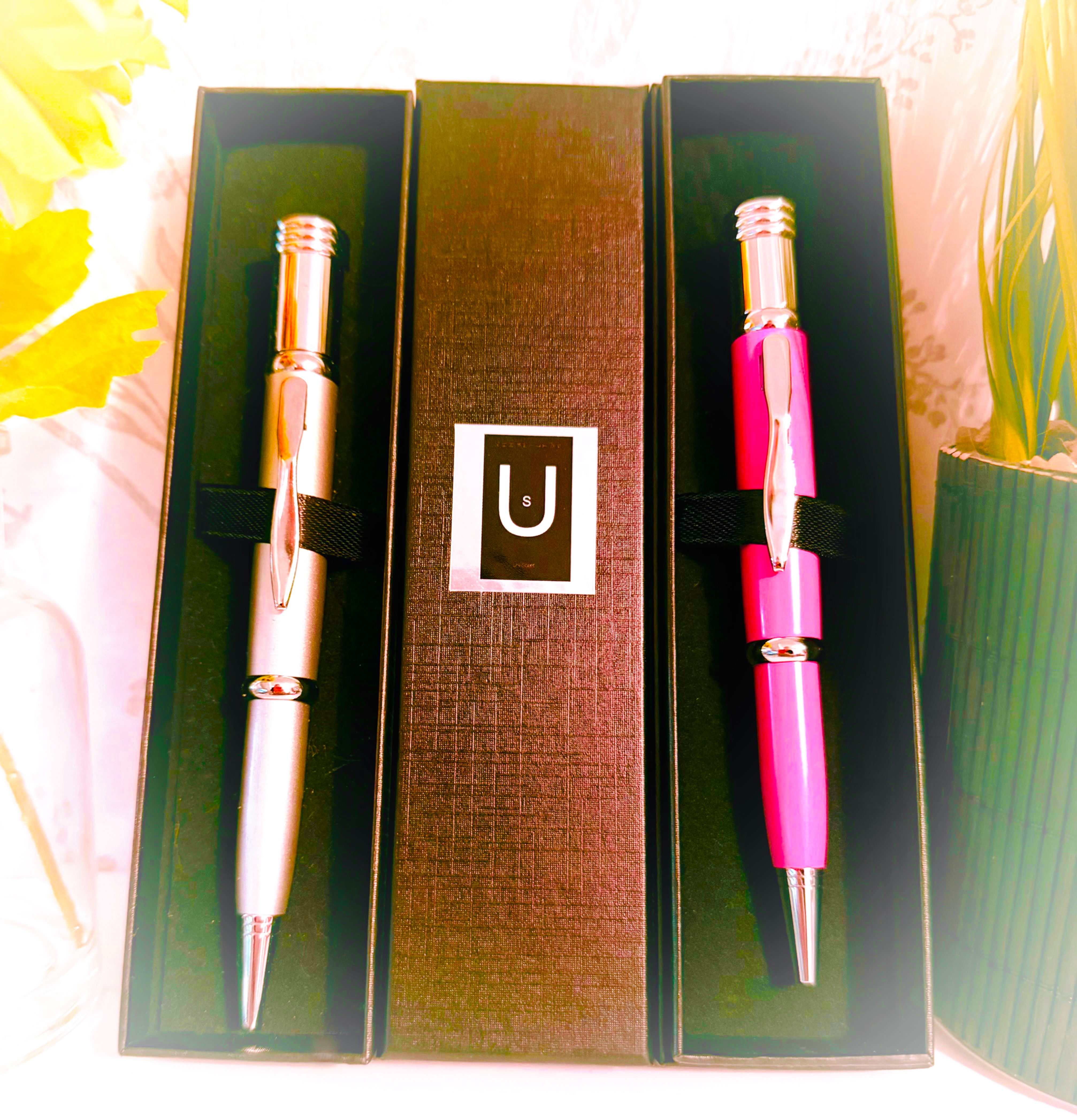 Us! Secret Atomiser Pen (Pink)