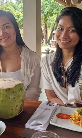 Le temps d'un week-end, Sara et Cindy ont échangé le tumulte de Phnom Penh contre le calme de Templation, à une dizaine de minutes du centre de Siem Reap. Au programme : une nuit en pool villa, une autre dans les fameux Jungloo entourés de belle verdure exotique. Elles racontent.