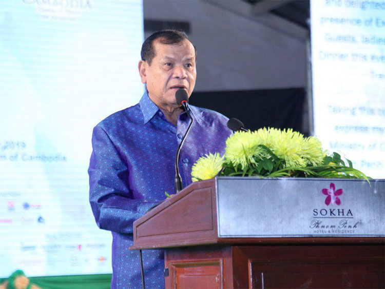 S.E. Dr Thong Khon, ministre du Tourisme
