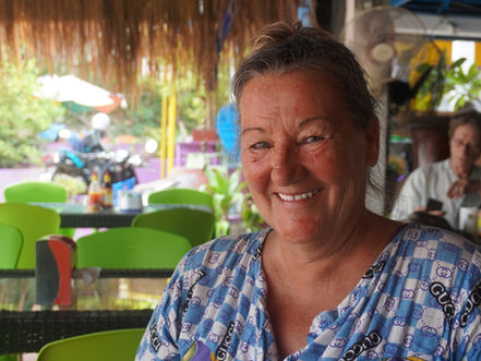 In the charming coastal town of Kep, certain characters become landmarks, embodying the unique spirit of this destination. Lili, owner of the Hôtel de la Plage — a name that echoes Michel Lang's film — is undoubtedly one of these iconic figures who enrich the charm of the region.