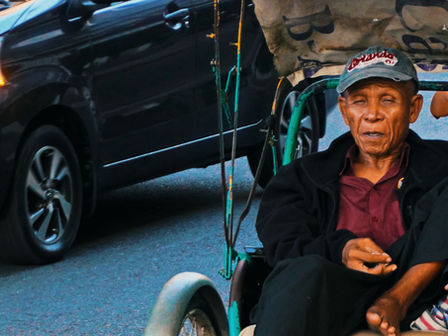 Chronicle & Photography : Dawn at the National Museum: Phnom Penh Awakens