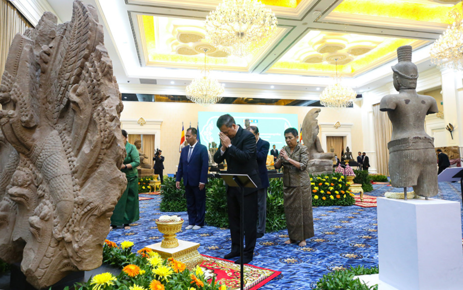 Le gouvernement royal marque officiellement le retour de 70 objets d'art khmer