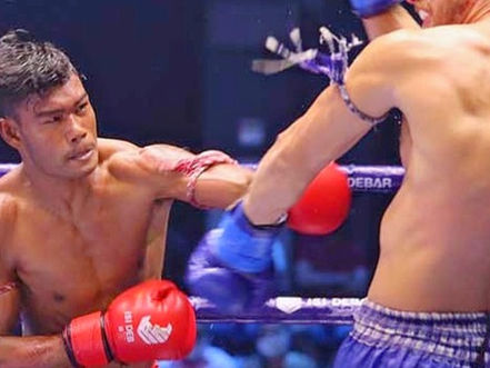 Sports & Parcours : Theara de Prey Veng, de la brique à la boxe