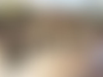 Le 17 avril 1975, Phnom Penh tombe aux mains des Khmers rouges, marquant la fin de la guerre civile cambodgienne et le début de l'un des chapitres les plus sombres de l'histoire. 