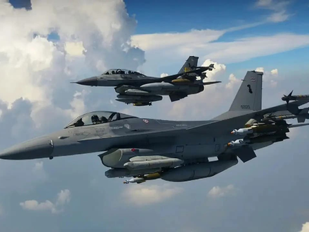 The Thai Air Force’s F-16 fighters come exclusively from the United States and have for decades formed the backbone of the Royal Thai Air Force (RTAF). These versatile aircraft, acquired in batches since 1988, embody a strategic alliance born during the Cold War and still alive today.