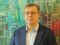 Pour cette interview, l'équipe d'EuroCham a rencontré Marc Lambart, directeur général de Diego Columbus DCC, qui nous parle de son parcours — des grandes marques FMCG et du luxe international jusqu'à la création du premier commerce en ligne dédié aux cigares premium au Cambodge.