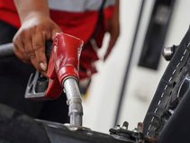 Le conflit déclenché le 28 février 2026 par des frappes conjointes américaines et israéliennes sur l'Iran produit déjà ses premiers effets concrets au Cambodge, un pays fortement dépendant des importations de carburant