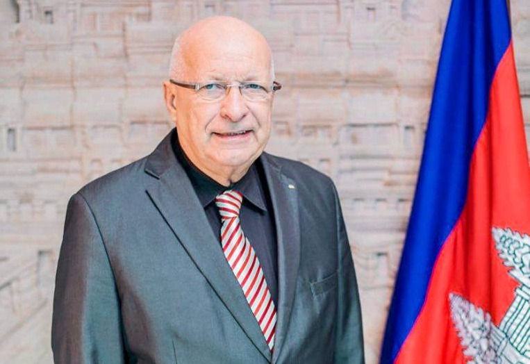 Raoul Jennar, spécialiste des relations internationales