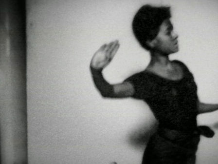 Excerpts from the script of the television series directed by Christophe Gargiulo with the assistance of His Highness Prince Tesso Sisowath, with the help of the Francophonie and the NGO NKFC, Cambodia Mag invites you to read or rediscover the illustrated script of the second part of the episode entitled ‘’The Time of Discoveries’’