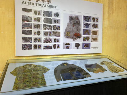 Inauguration de l’exposition « Hommage aux victimes de S-21 à travers leurs vêtements »