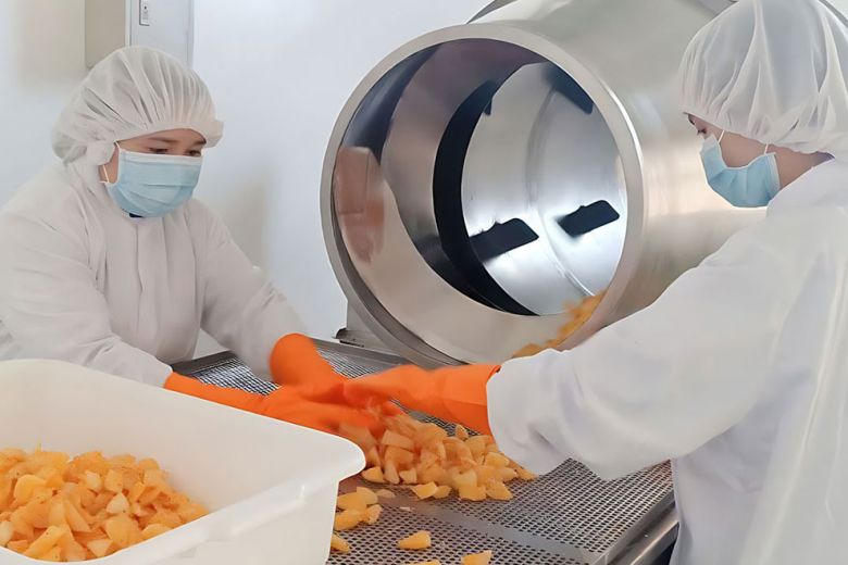 L'entreprise, basée à Battambang, respecte les normes internationales de sécurité alimentaire et de qualité.