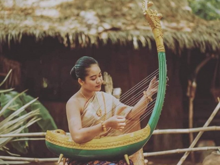 Culture : Une jeune khmère krom s’engage à promouvoir la musique et les instruments traditionnels