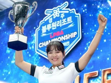 Sports : Sruong Pheavy, la Cambodgienne qui est devenue championne du monde de billard